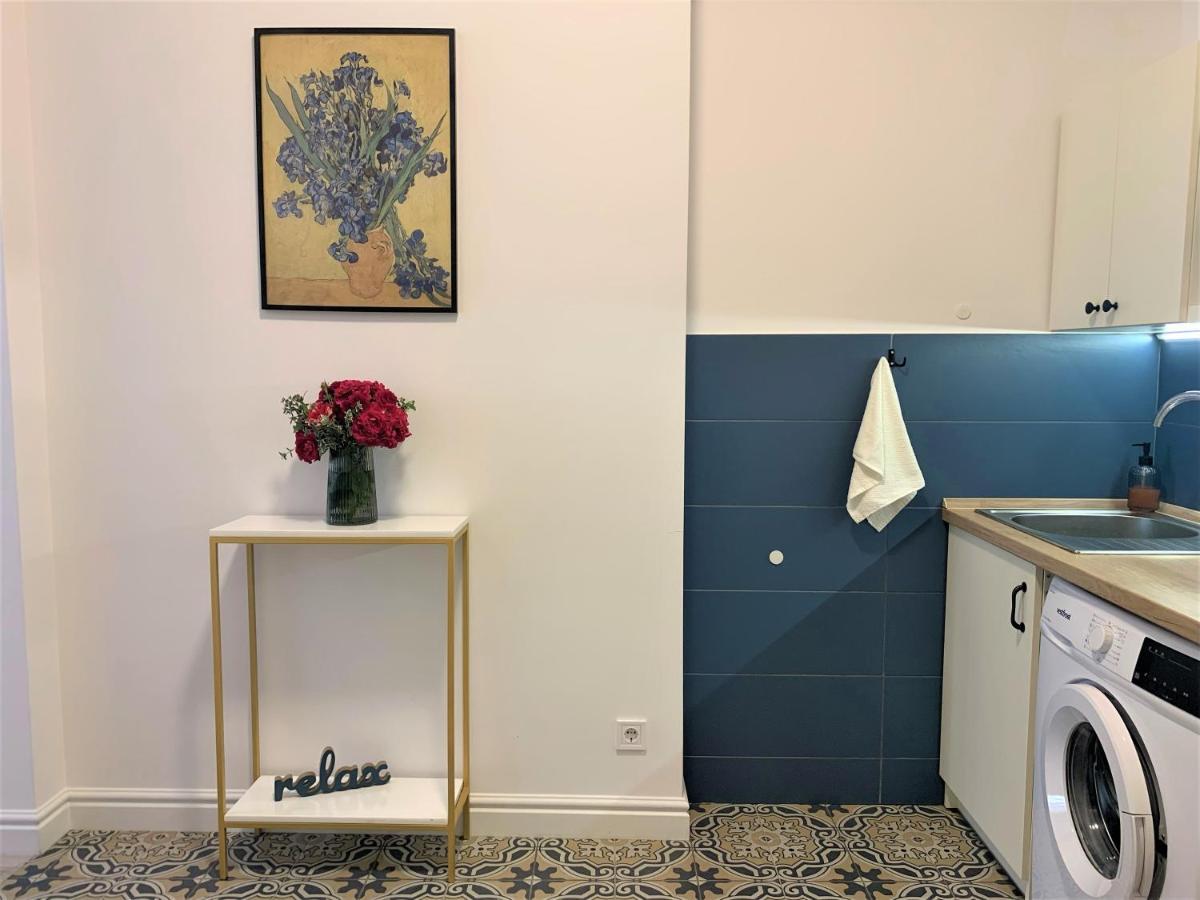 Iris Apartment On Popovich Lviv Exterior foto